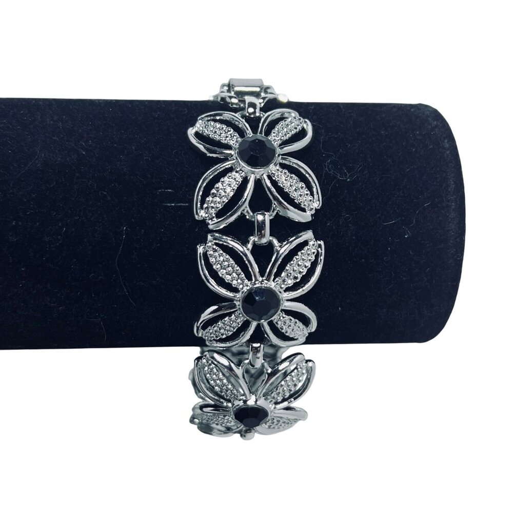 Sarah Cov Silver Tone W/Black Rhinestone Bracelet, Clip Earrings & Brooch (5689) - Picture 4 of 10